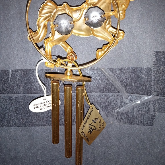 24kt gp & Austrian Crystal horse wind chime - Picture 2 of 5
